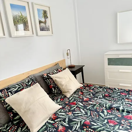 With Large Terrace Apartament *